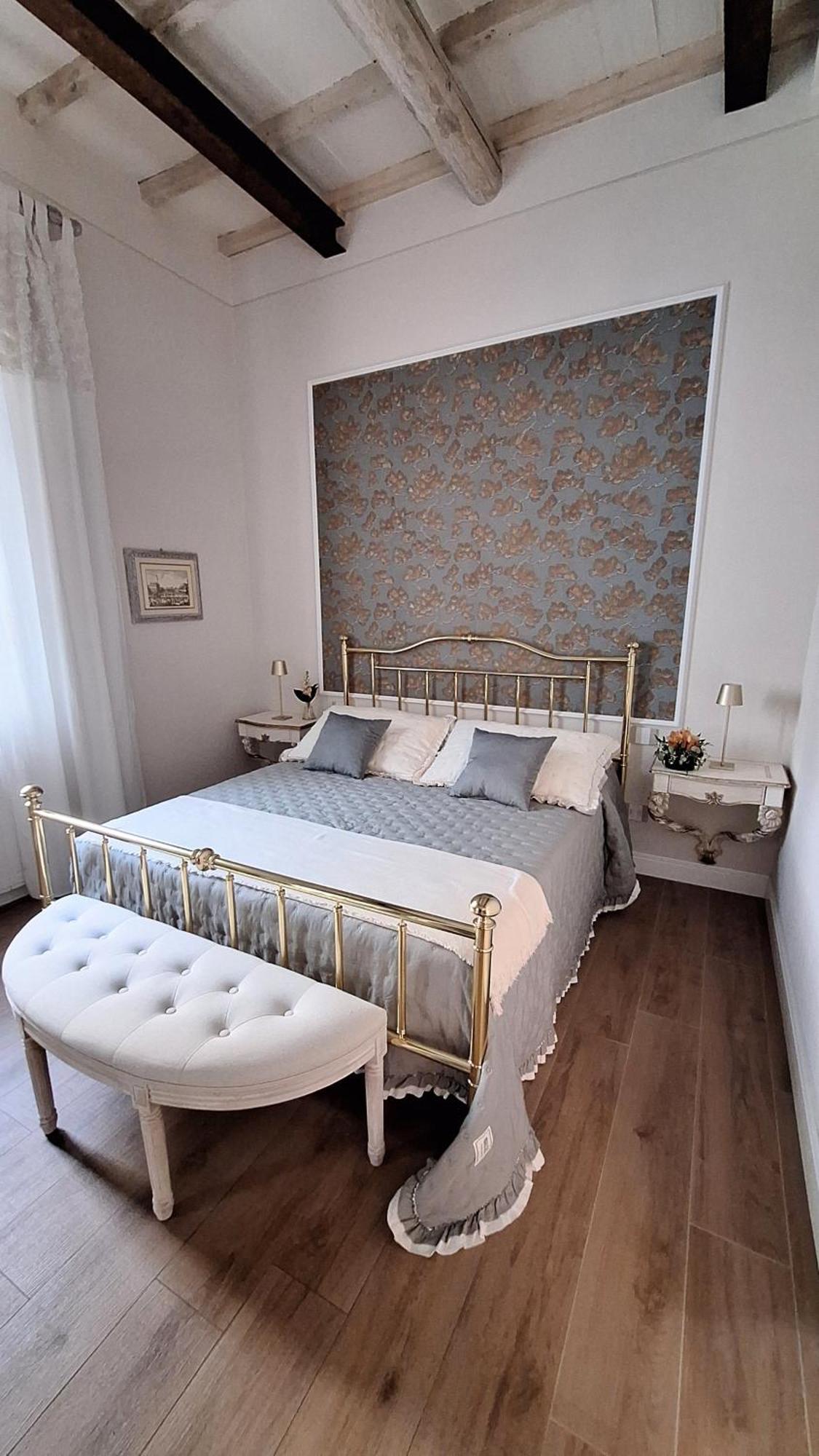 Messer Niccolo - Apartment In Florenz Exterior foto